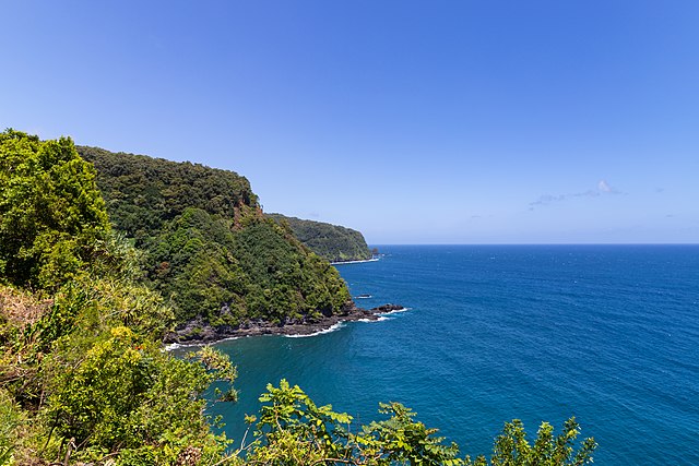 Coastline Maui, Road to Hana.